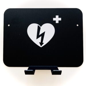 Universal vægbeslag til hjertestartere